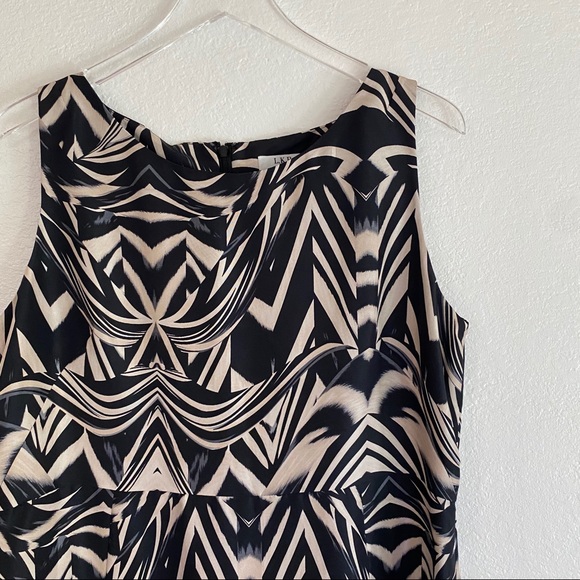 LK BENNETT patterned fit and flare dress - Picture 2 of 13